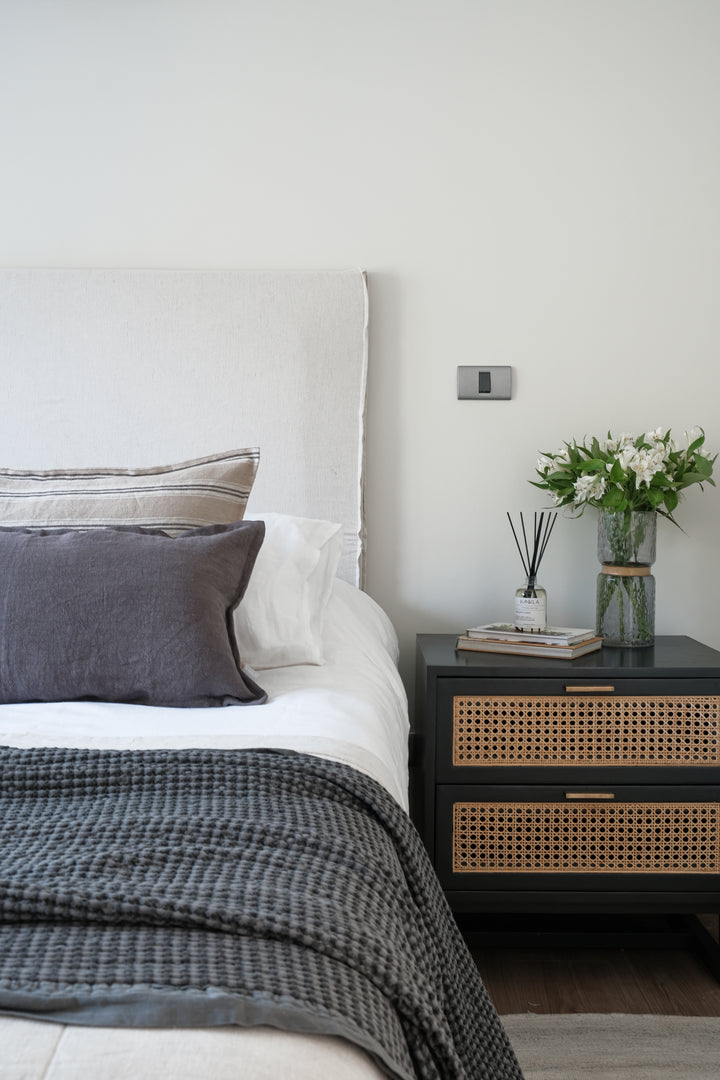 Funda cojín lino gris oscuro