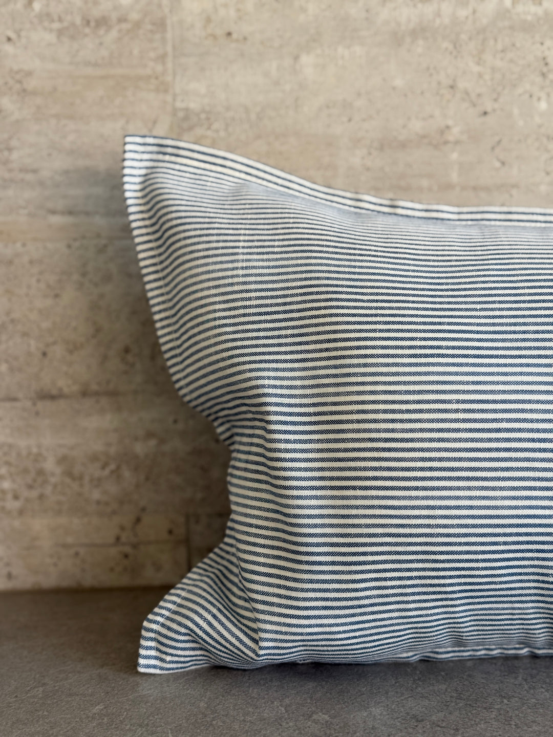 FUNDA COJÍN FLORENCIA LÍNEAS AZUL