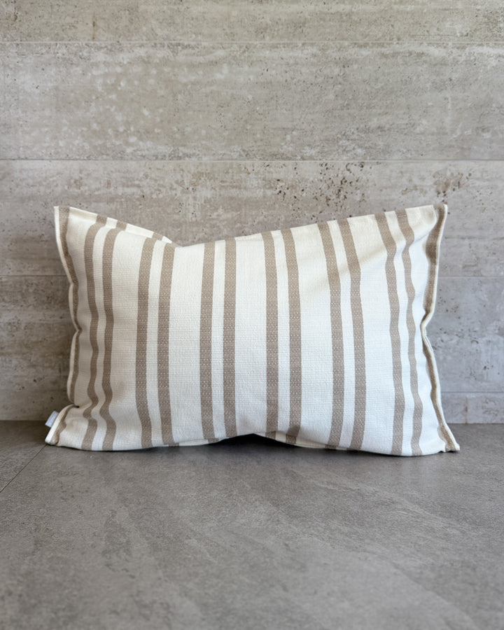 Funda de cojín líneas gruesas beige