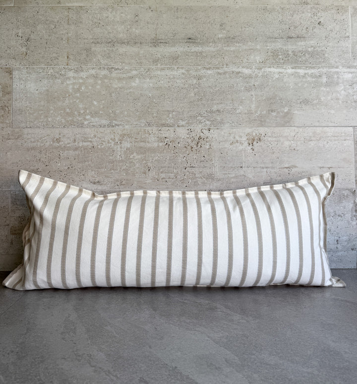 Funda de cojín beige líneas punto