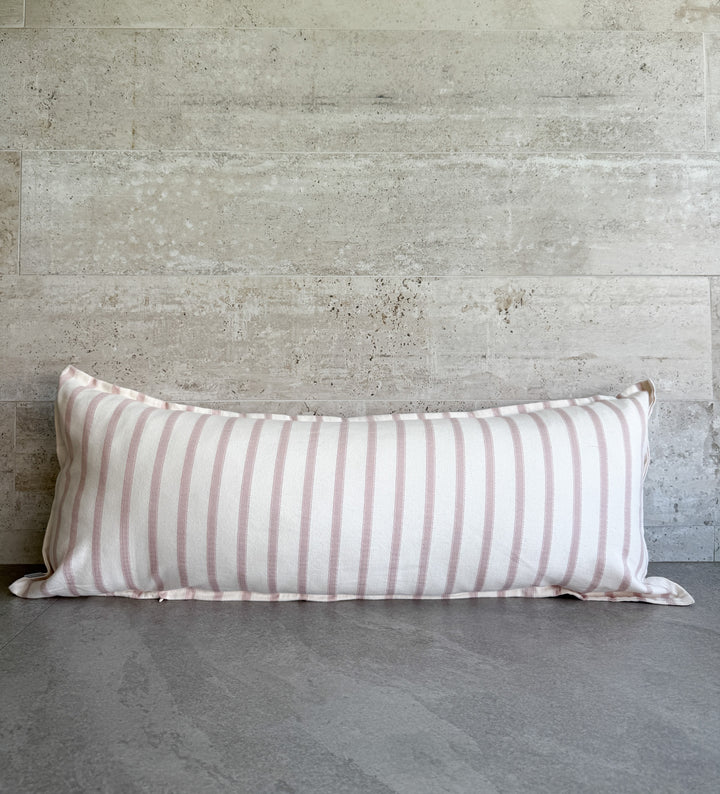 Funda de cojín rosado líneas punto