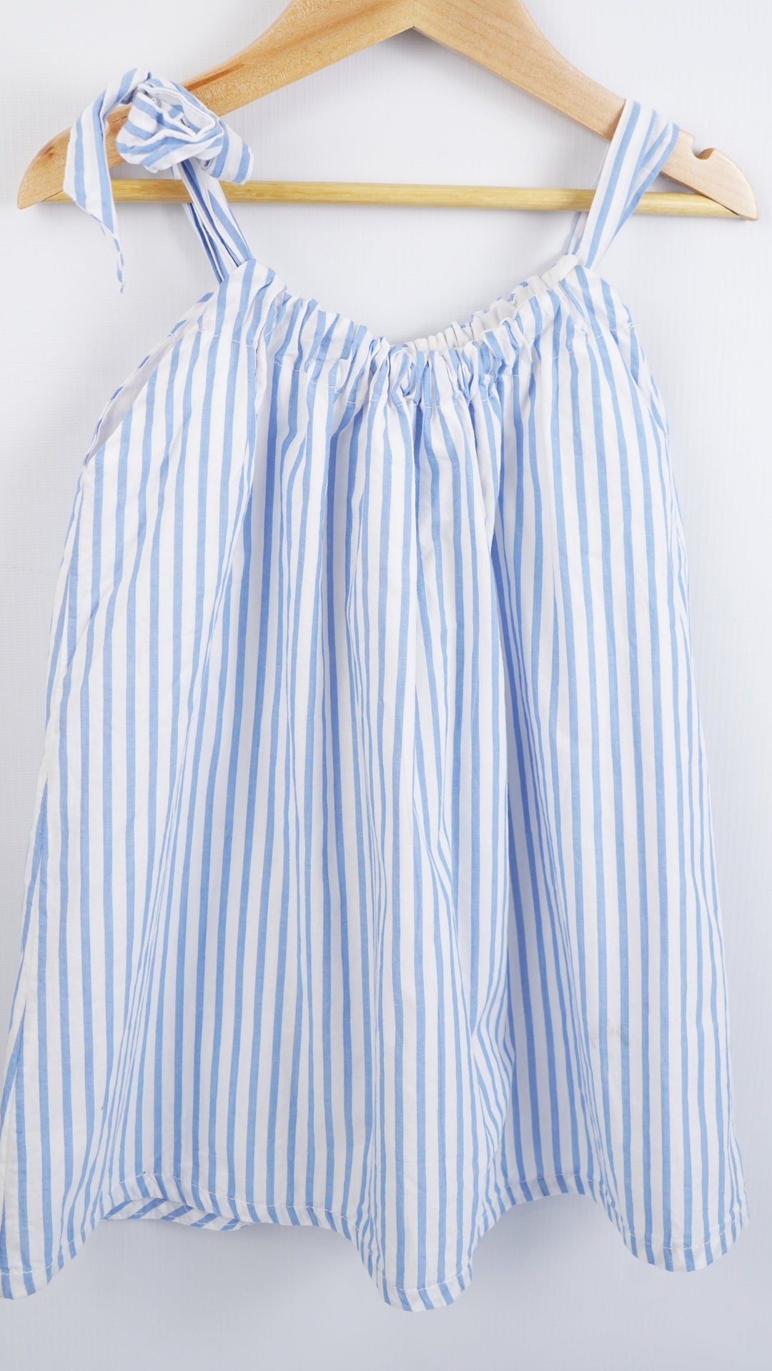Vestido líneas azul
