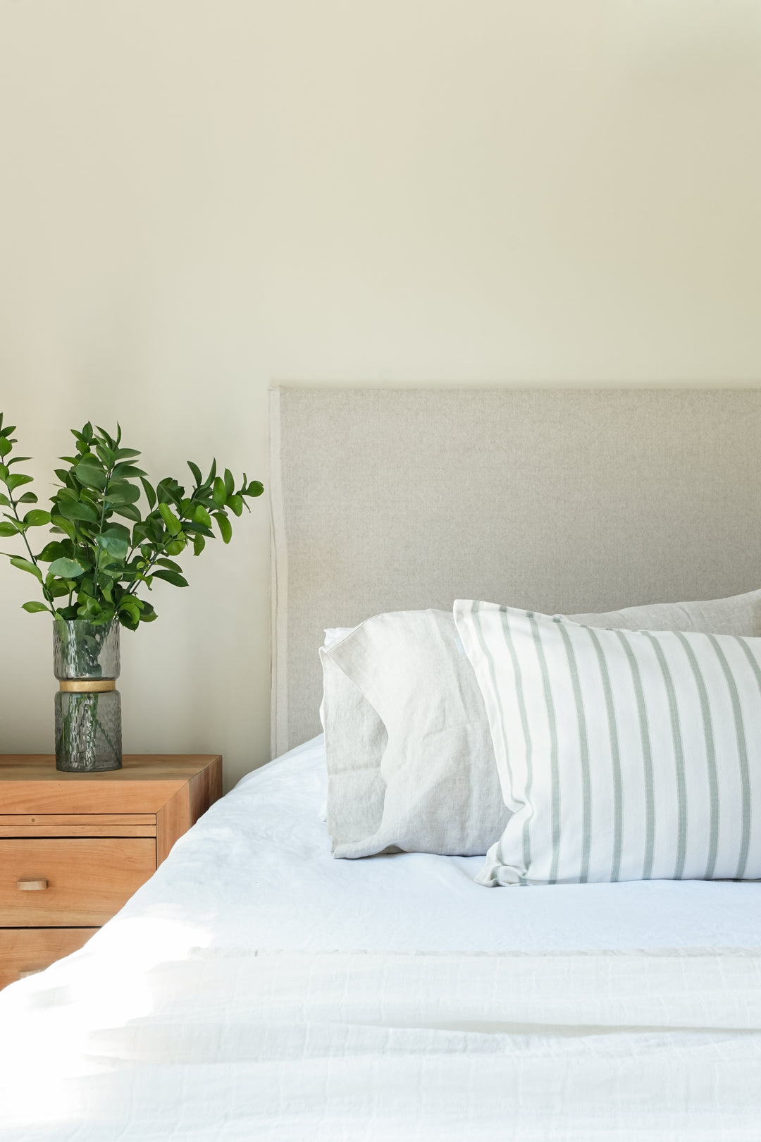 Funda de cojín verde líneas punto