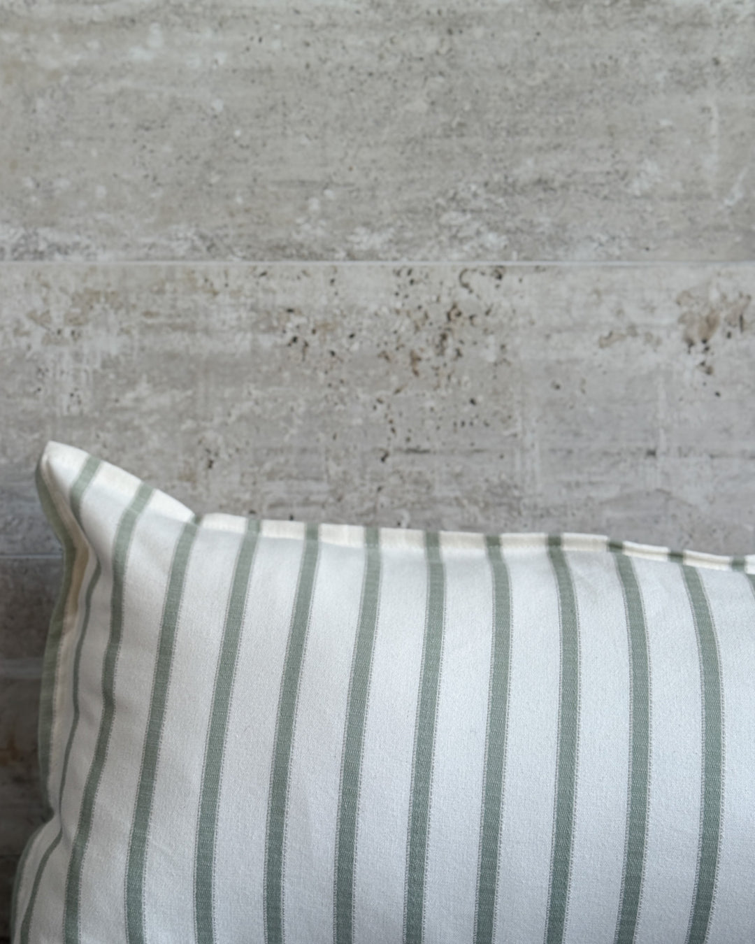Funda de cojín verde líneas punto