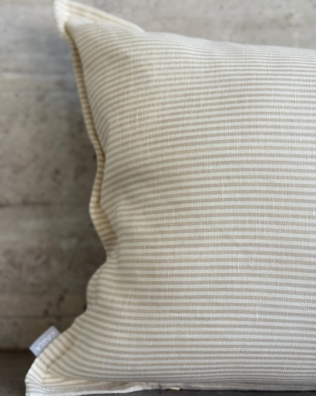 FUNDA COJÍN FLORENCIA LÍNEAS BEIGE